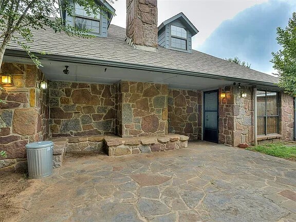 Building Photo - 3609 Hampton Ct