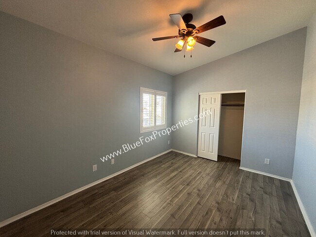 Building Photo - 7180 W Maple Ridge Dr