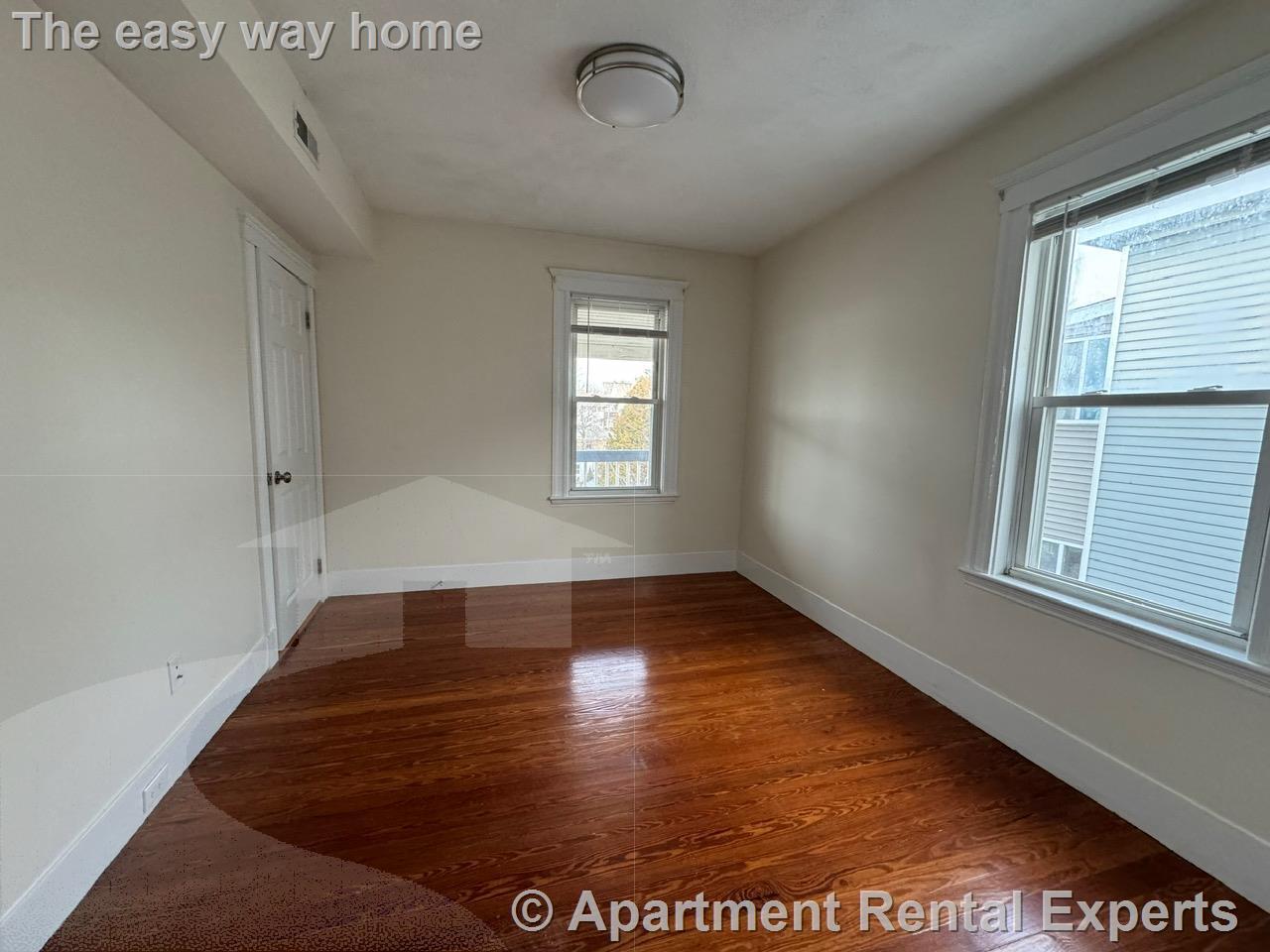 Building Photo - 65 Conwell Ave