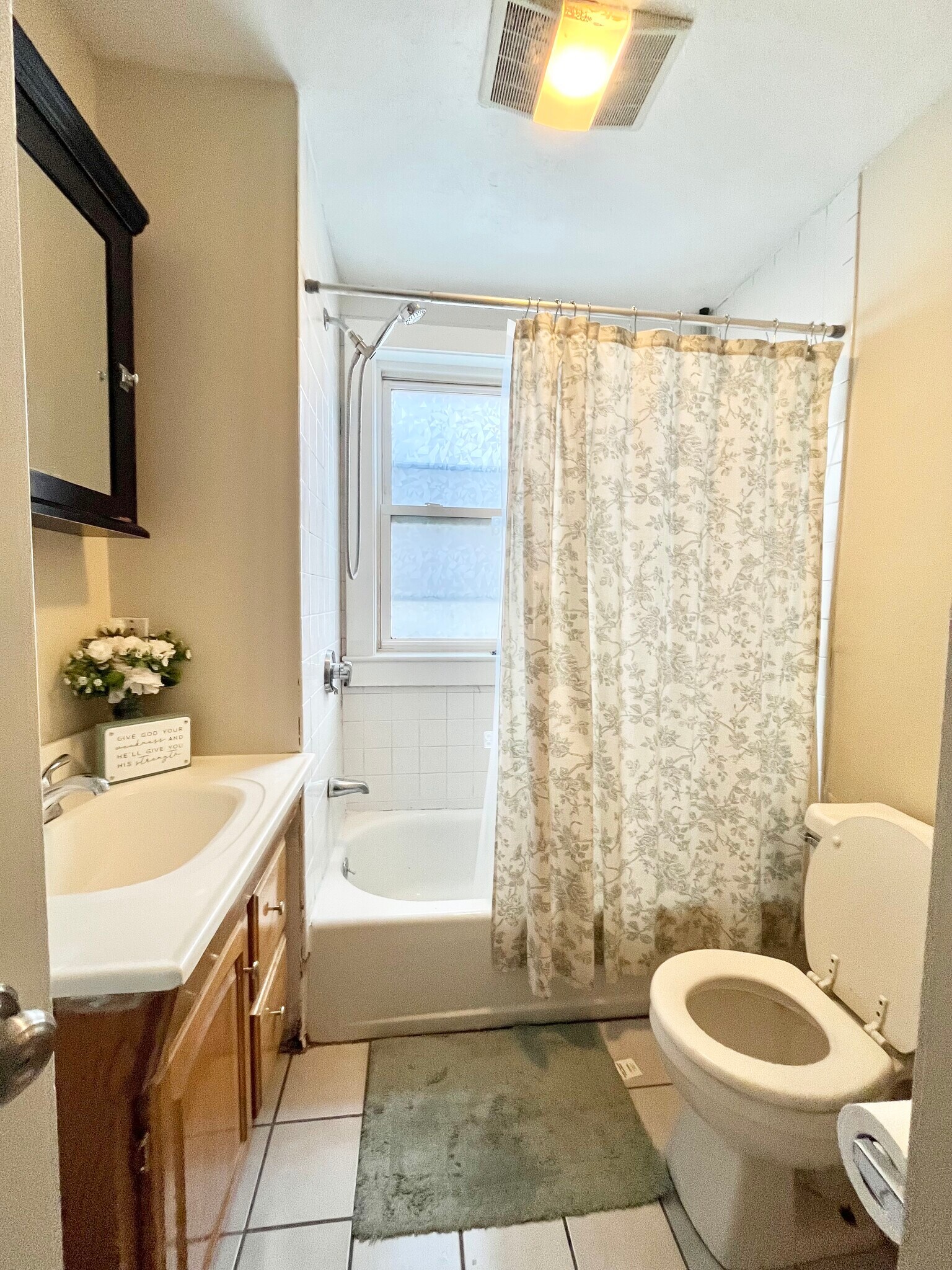 Building Photo - 45 Falkland St