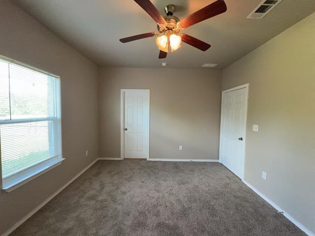 Building Photo - 704 E College St