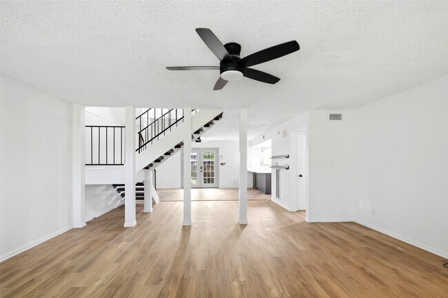 Building Photo - 2275 Triway Ln
