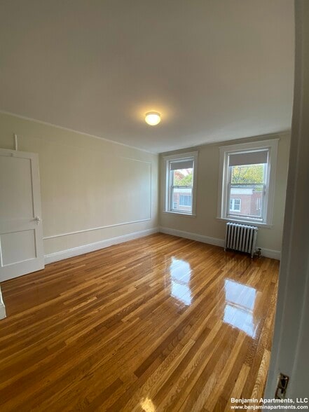 Building Photo - 8 Vinal St