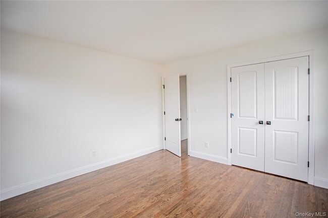 Building Photo - 451 E Pine St