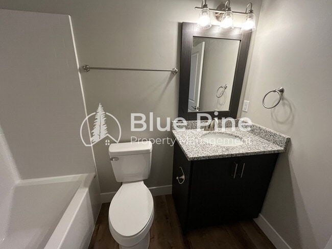 Building Photo - 1622 Hannah Ln