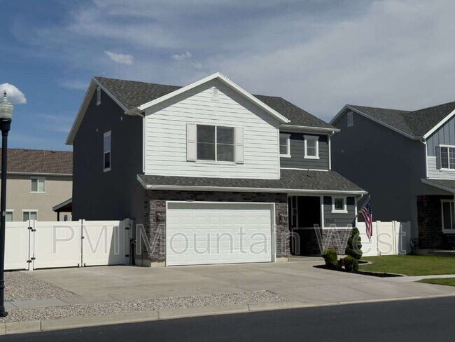 Building Photo - 3565 Water Lilly Ln