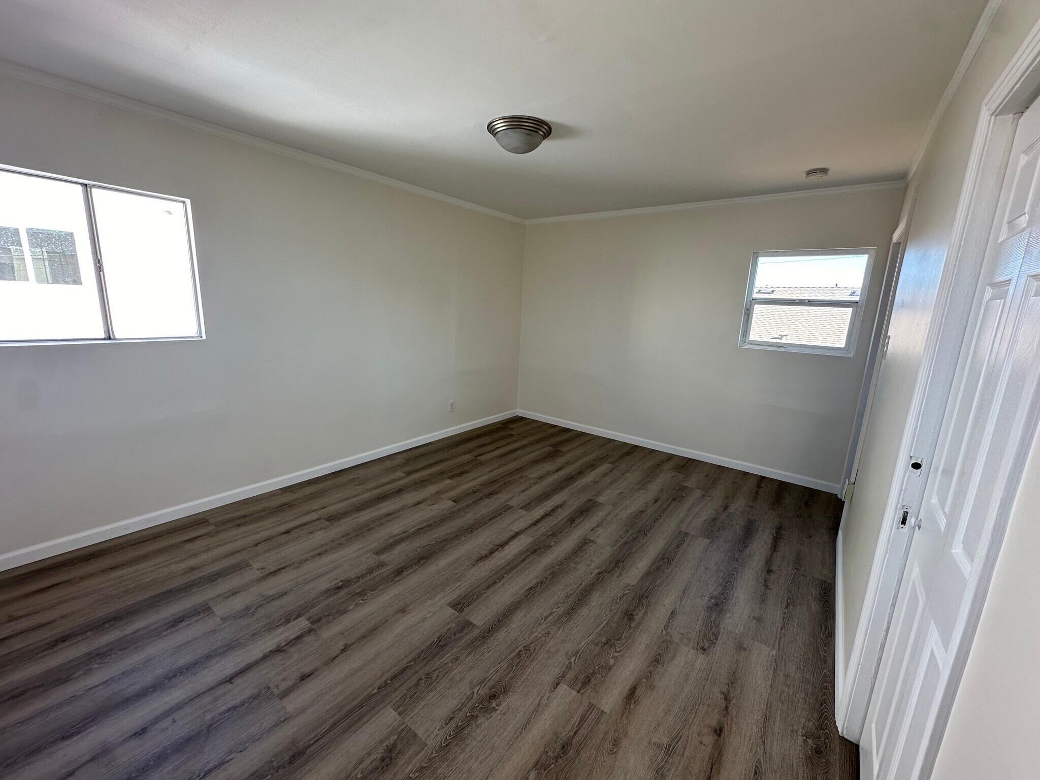 Master bedroom - 624 W 49th St