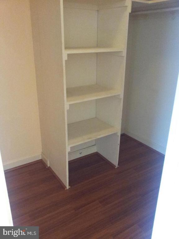 Building Photo - 1111 Arlington Blvd