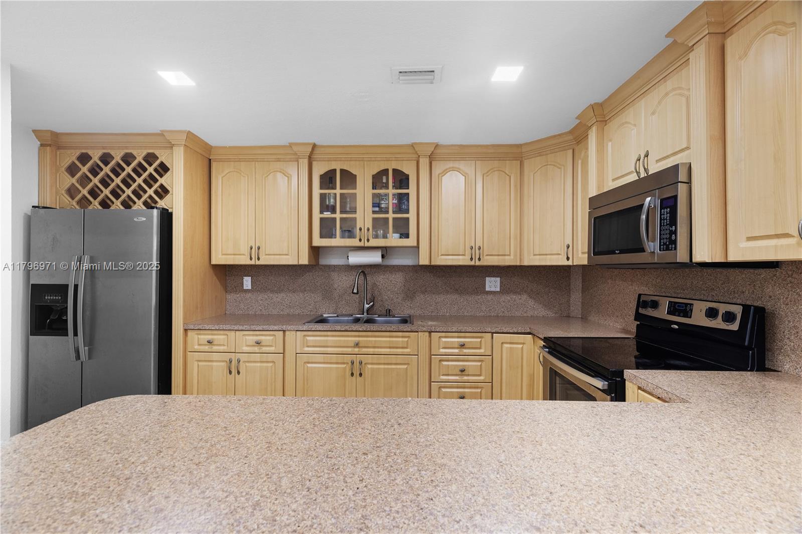 Building Photo - 2090 SW 122nd Ave