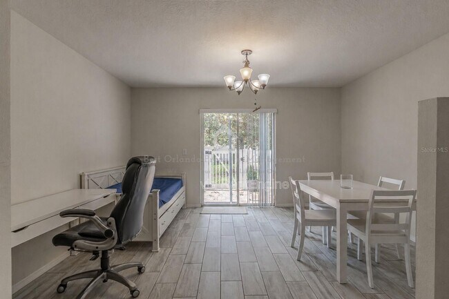 Building Photo - 5095 Dominica Dr