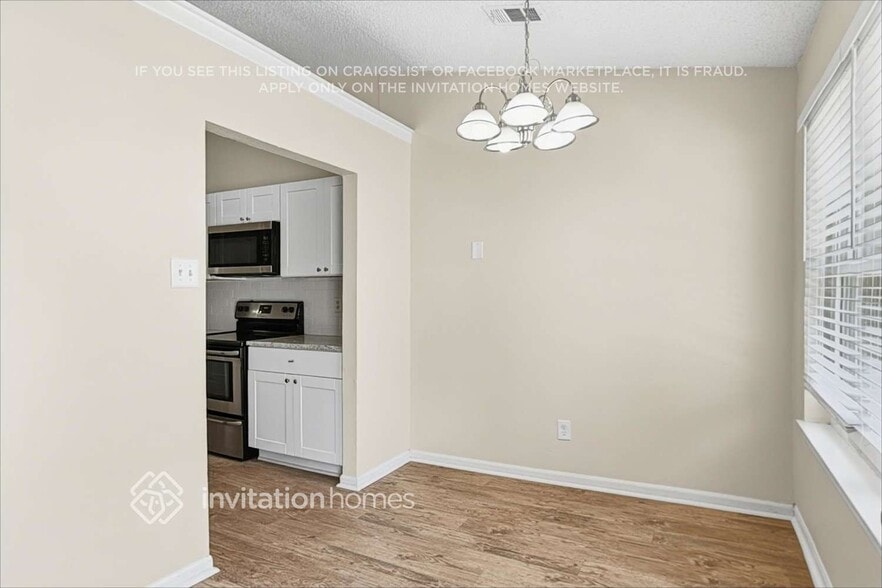Building Photo - 5345 Colonial Dr