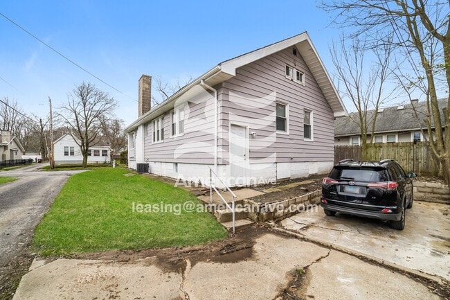 Building Photo - 2107 N Peoria Ave