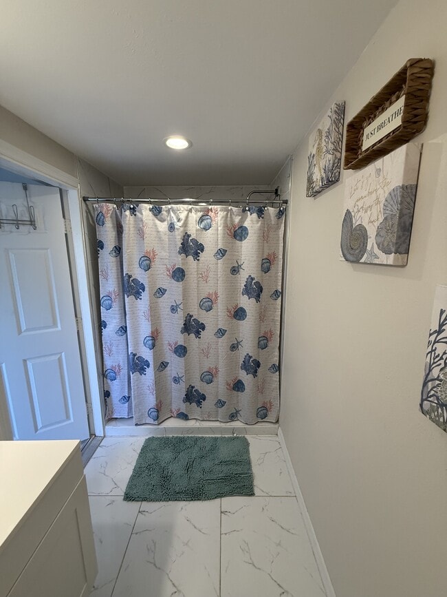 Building Photo - 429 Morgan Cir S