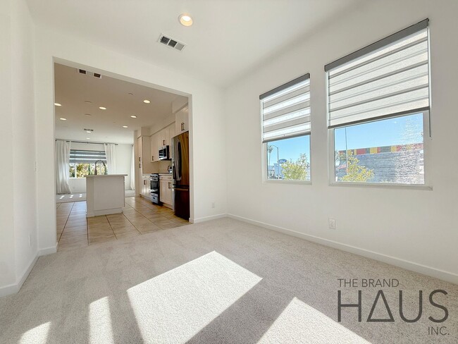 Building Photo - Modern Farmhouse-Style 2Bed 2.5Bath Twenty8 Walk Gated Community