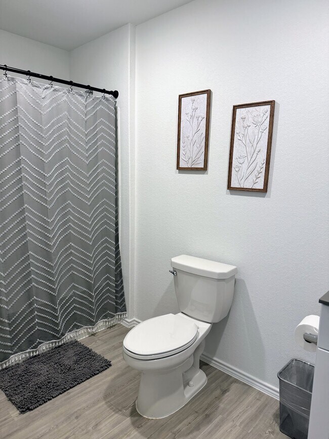 Building Photo - 722 Killdeer Trl