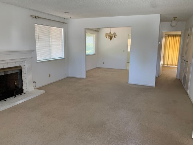 Building Photo - 6544 Stone Bridge Rd