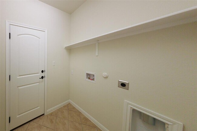 Building Photo - 524 Windom Way