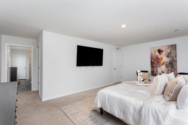 Building Photo - 3736 Miltonsburg Dr