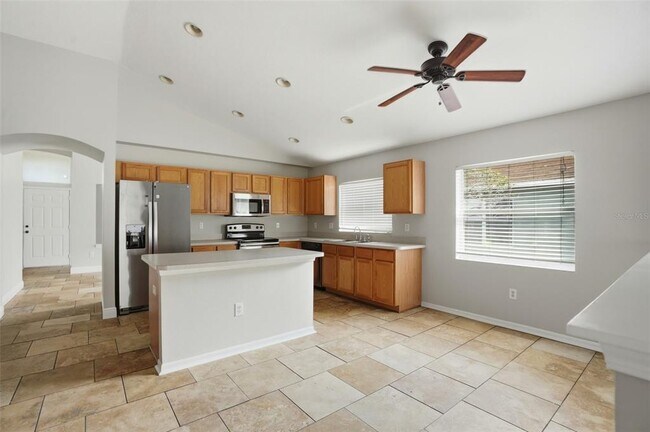 Building Photo - 3816 Beaumont Loop