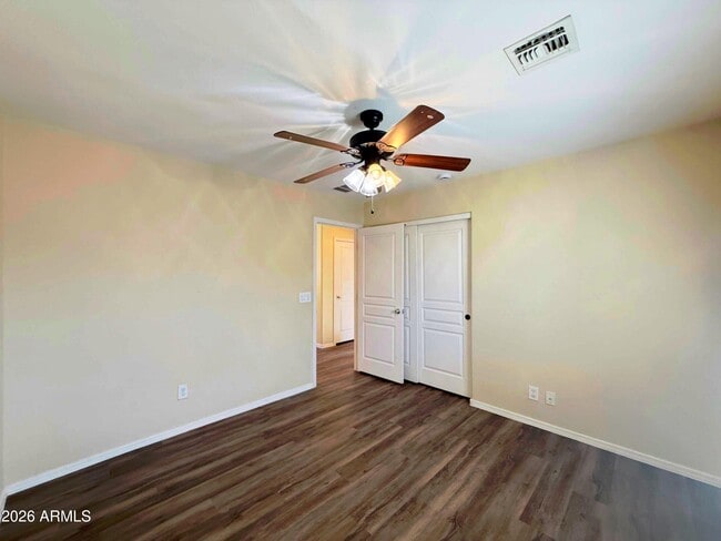 Building Photo - 1727 E Joseph Way