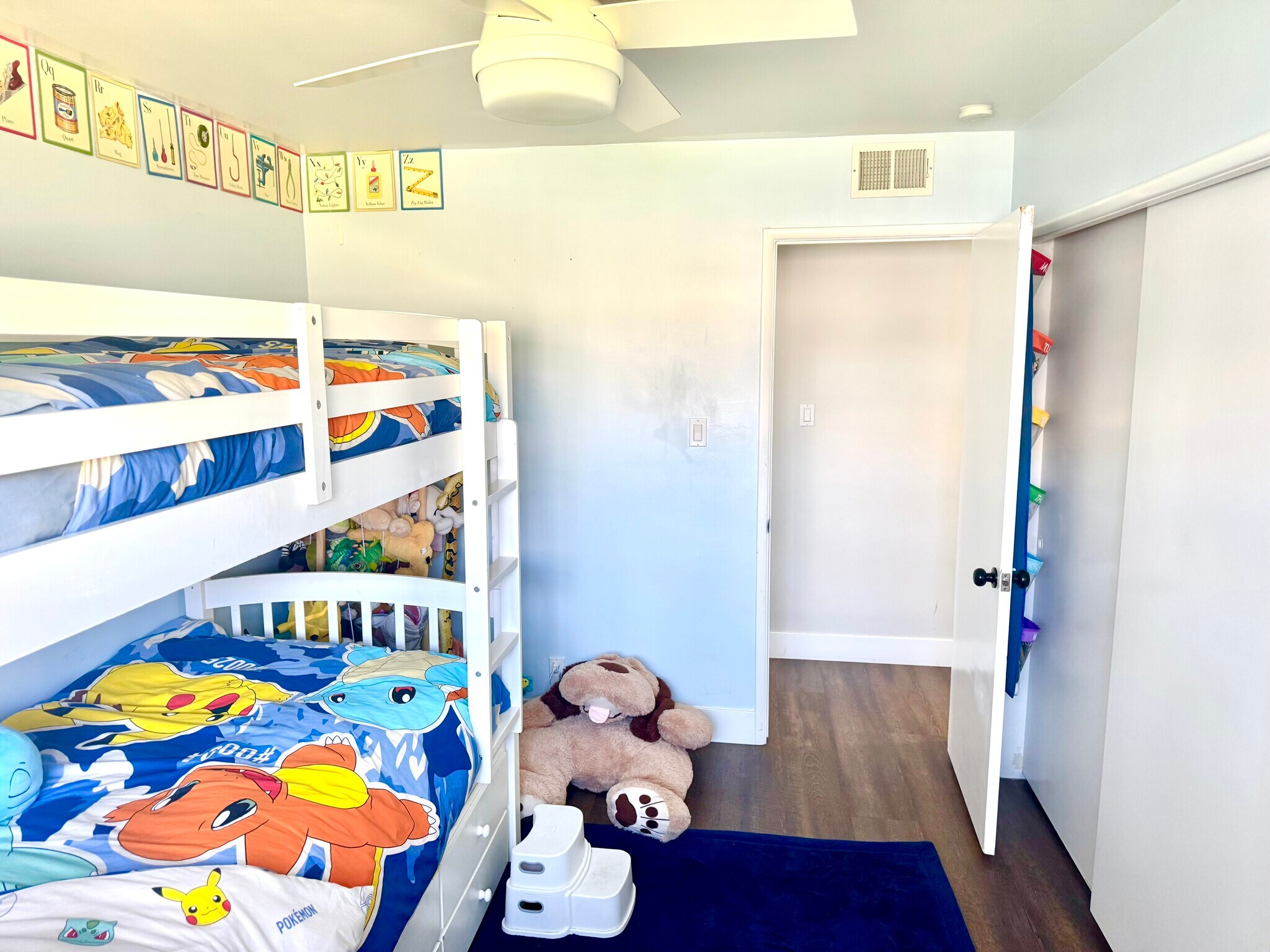 Building Photo - 1606 W 22nd St