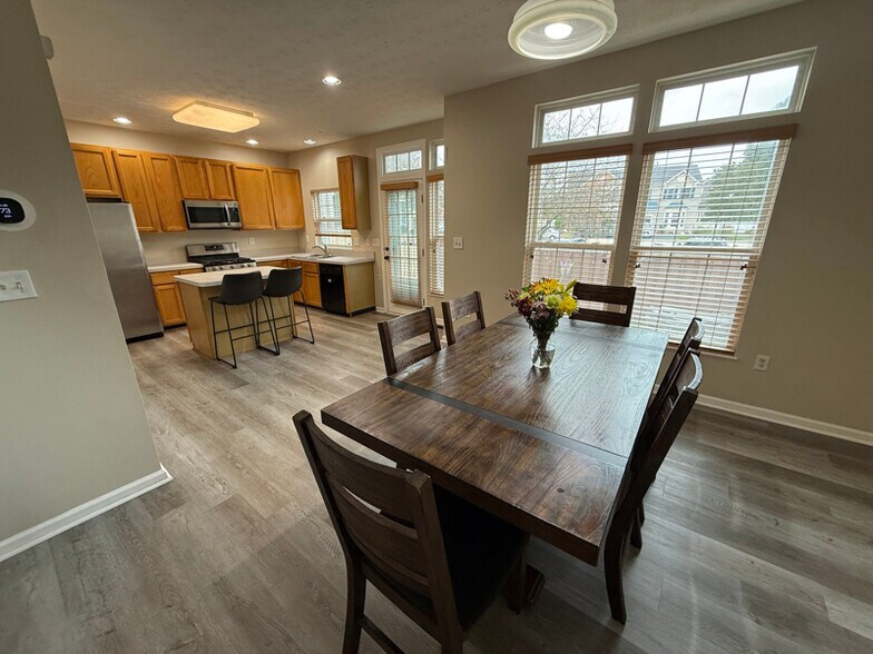 Building Photo - 315 Timberbrook Ct