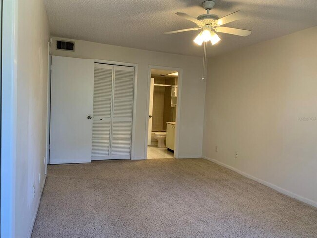 Building Photo - 3038 Eastland Blvd