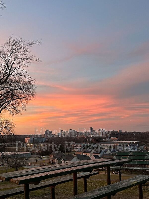 Building Photo - 5300 Wingfield St