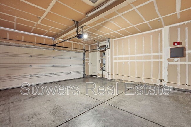 Building Photo - 651 N Andalusia Way