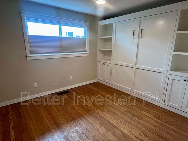Building Photo - 5322 Gold Dr
