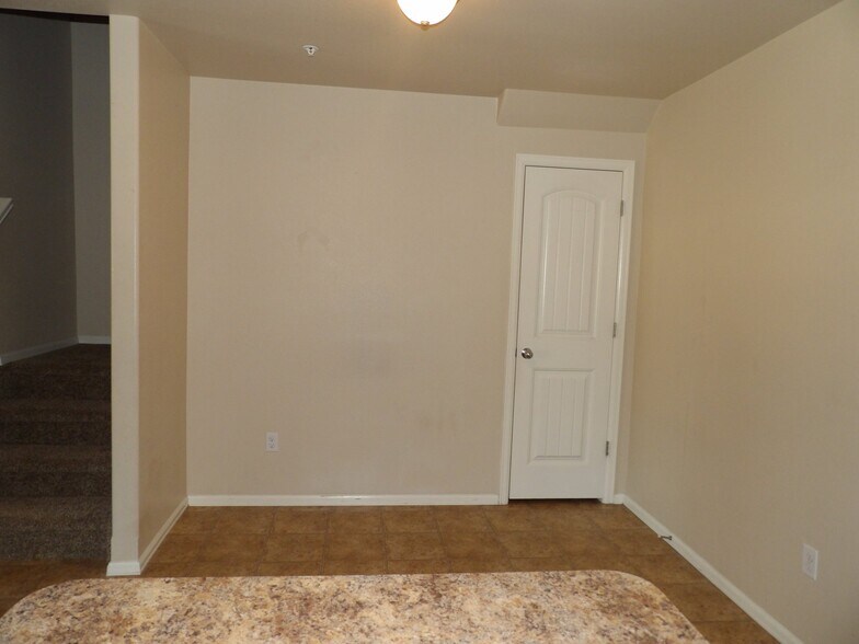 Building Photo - 3019 Shikra View