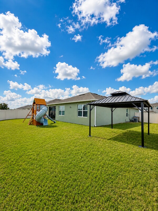 Building Photo - 5124 Tana Ter