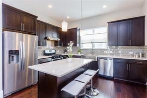 Building Photo - 411 N Nagle St