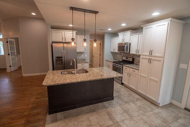 Building Photo - 7504 Wellford Ct