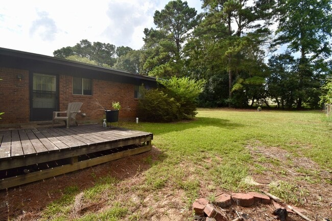 Building Photo - 3 Bed, 2 Bath Home in Ruston