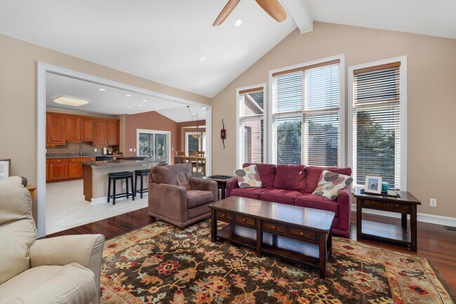 Building Photo - 7040 Royal Villa Ct