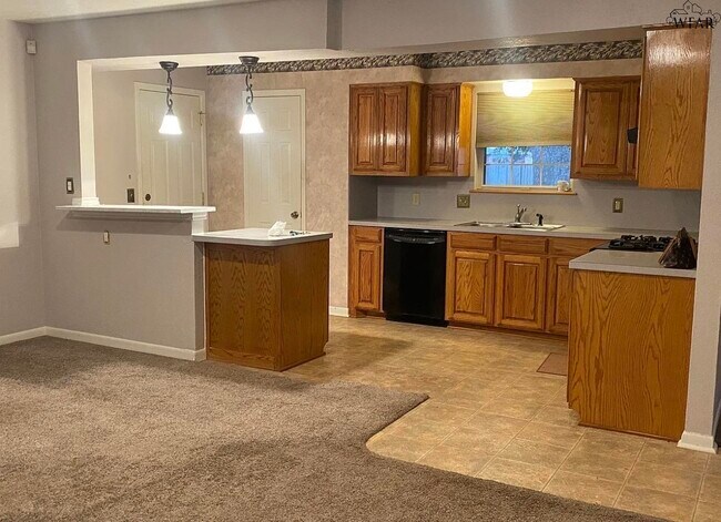 Building Photo - 3512 Fairway Blvd