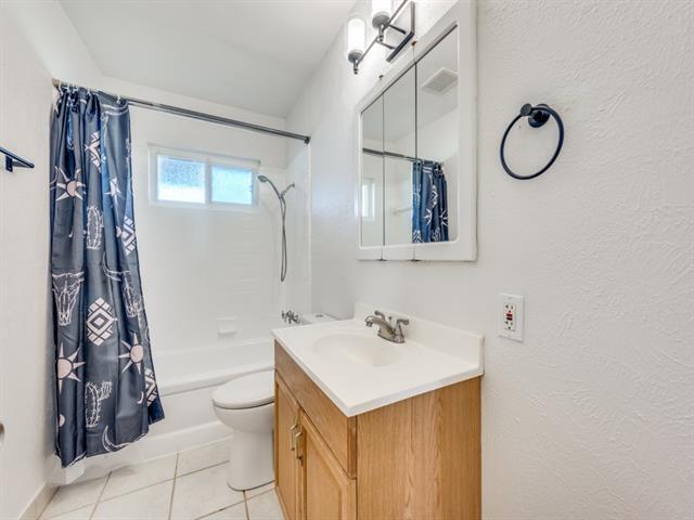 Building Photo - 3136 Colchester Dr