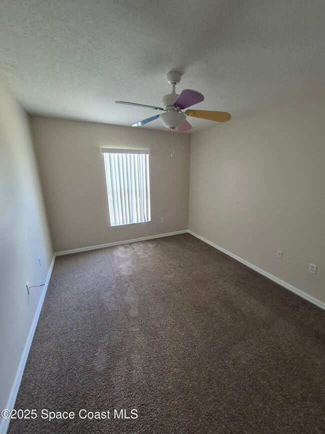 Building Photo - 2109 Maeve Cir