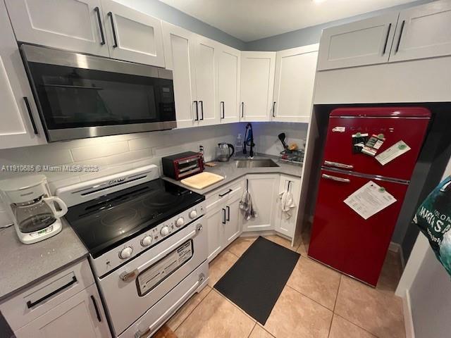 Building Photo - 223 Calabria Ave