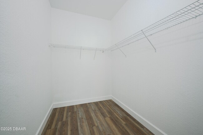 Building Photo - 830 Airport Rd