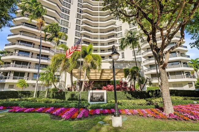 Building Photo - 3400 NE 192 St