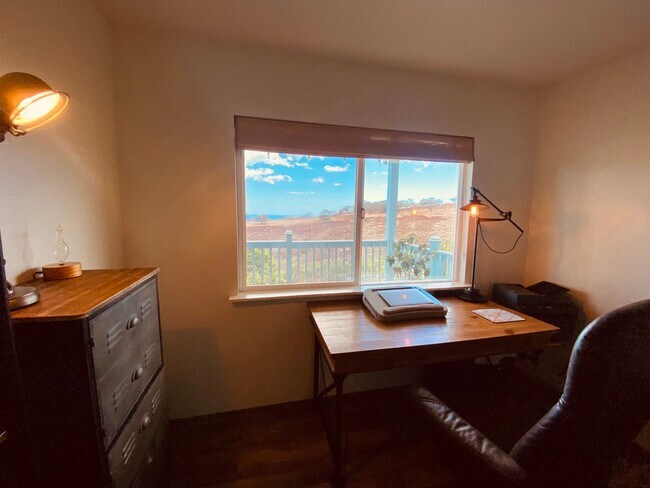 Building Photo - Fully Furnished, Pet Friendly, Makakilo Ho...