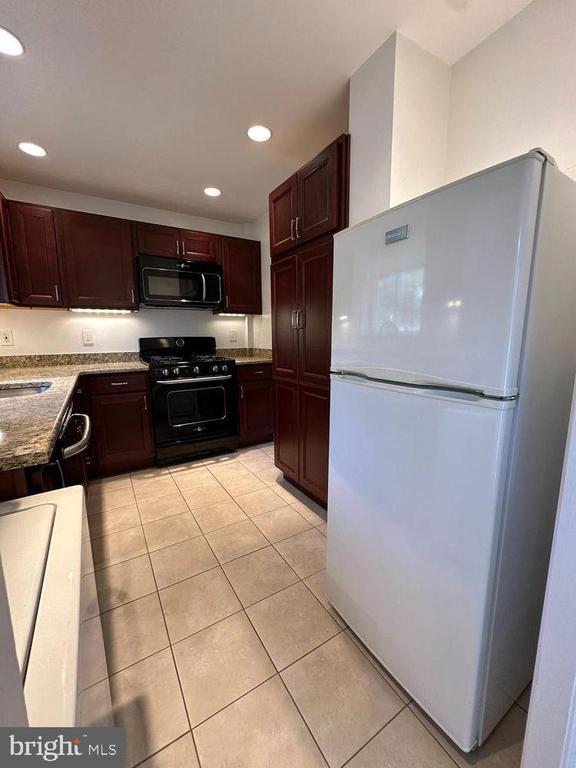 Building Photo - 1603 Fitzgerald Ln