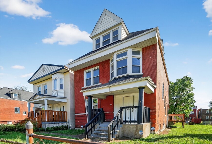 Primary Photo - 4152 Delmar Blvd