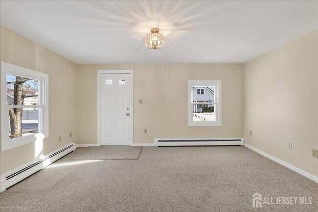 Building Photo - 28 Sedgwick St