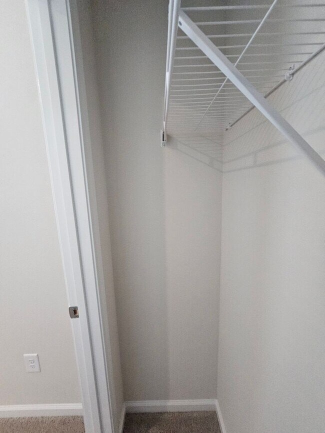 Building Photo - 3015 Long Spur Dr