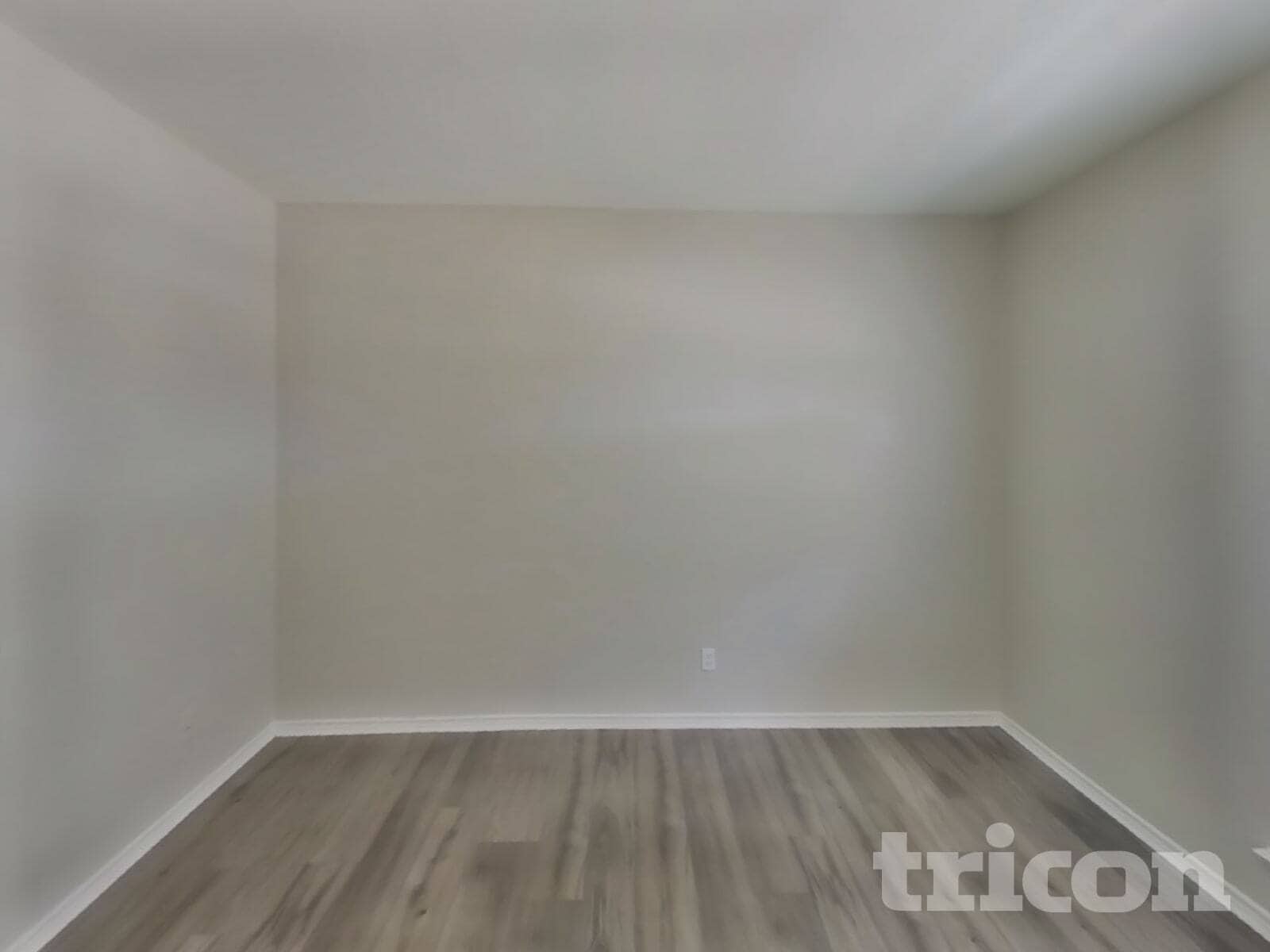 Building Photo - 8401 Manchester Dr