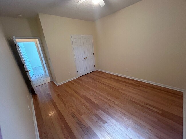 Building Photo - 1225 Ambling Way Dr