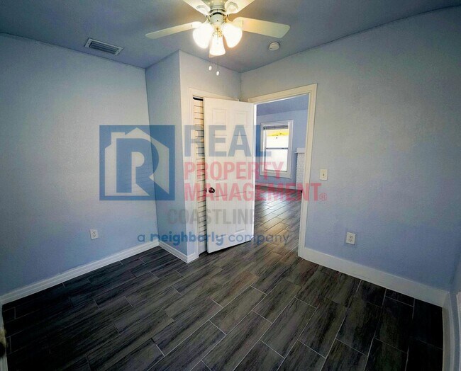 Building Photo - Village of the Arts Charmer — Updated 2BR Home with Detached 1BR Cottage